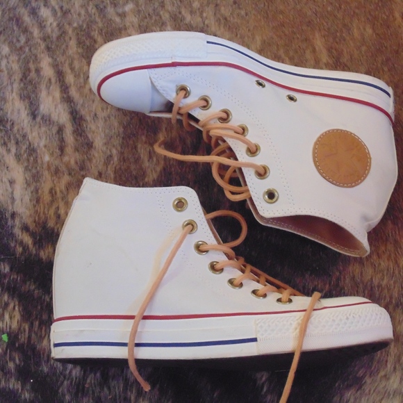 white converse with leather laces